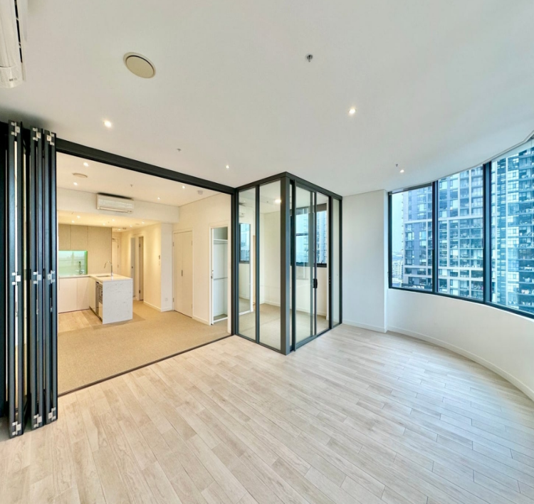 L13/11 Wentworth Place, Wentworth Point, NSW 2127